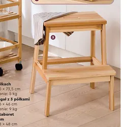 Drewniany taboret ze schodkiem