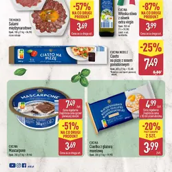 Ciasto na pizzę z sosem pomidorowym