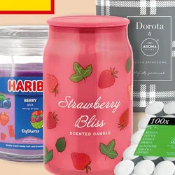 Świeca zapachowa Strawberry Bliss