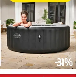 Basen z hydromasażem