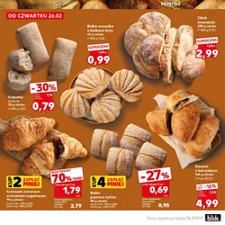 Croissant z kremem orzechowo-nugatowym